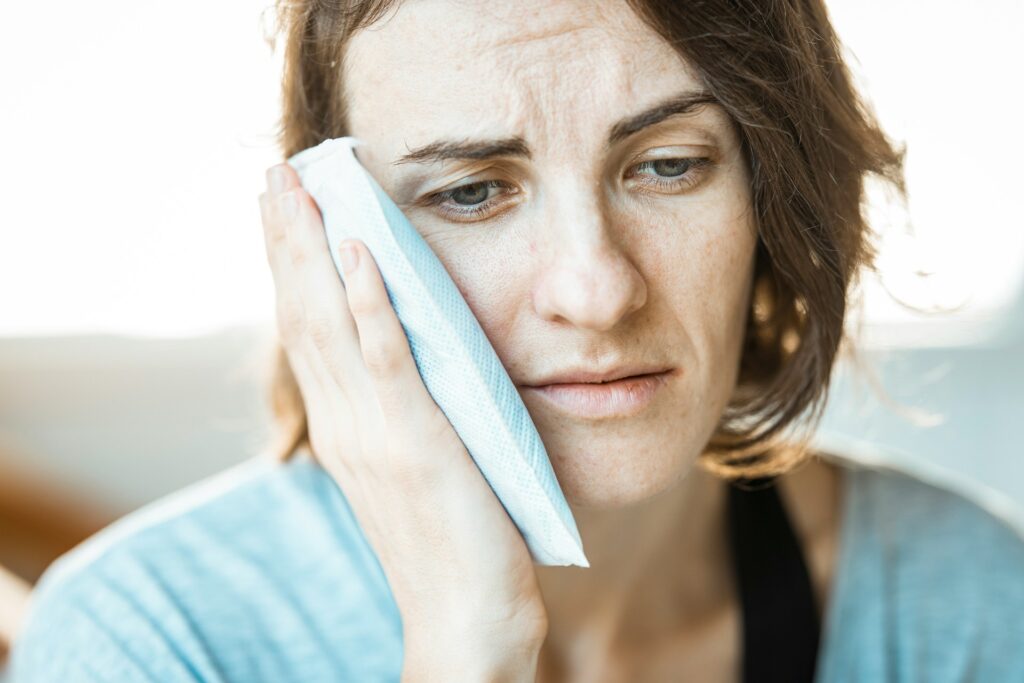 pain due to swollen gums